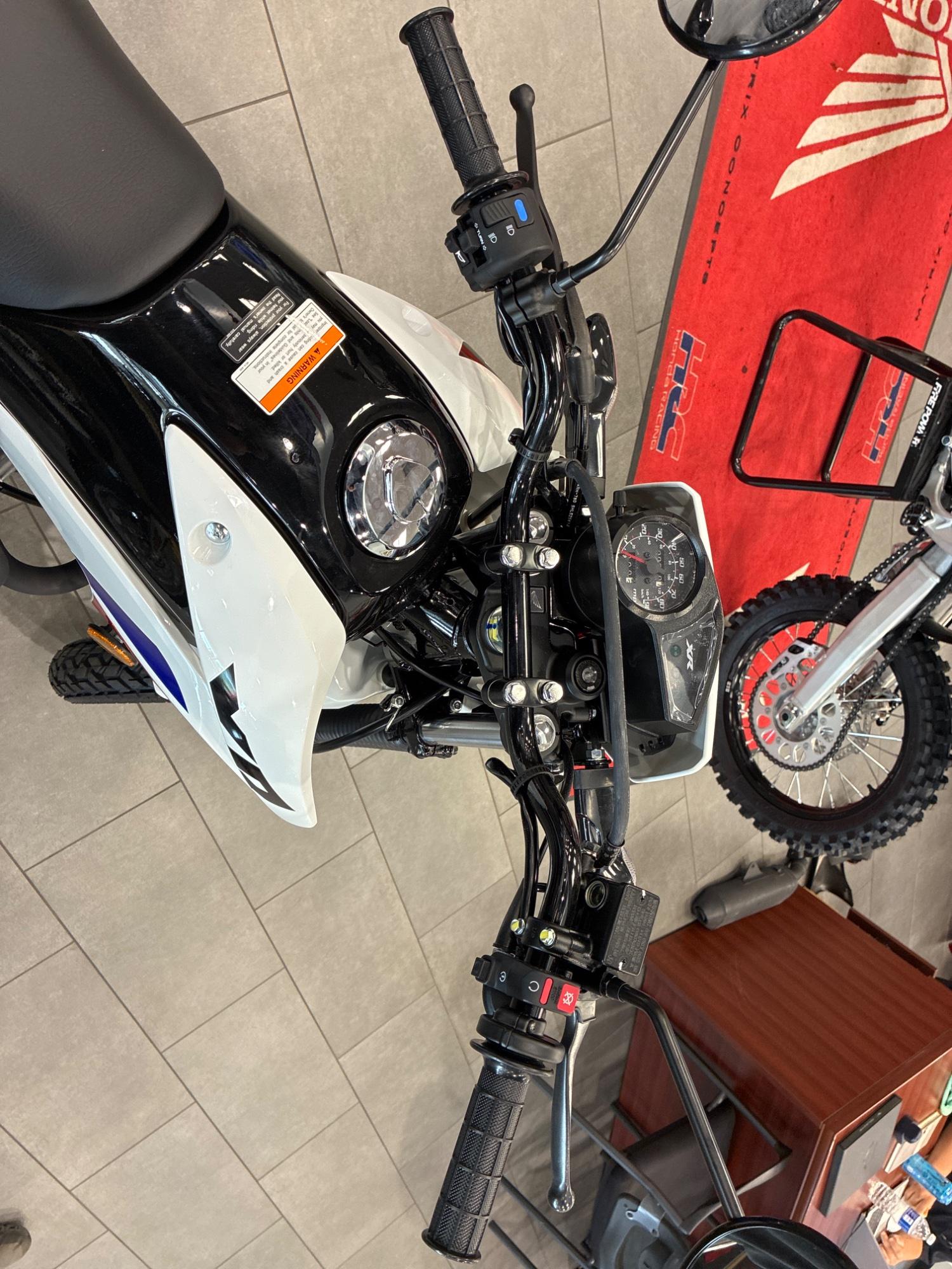 2026 Honda 2026 Honda XR150L - thumbnail 9