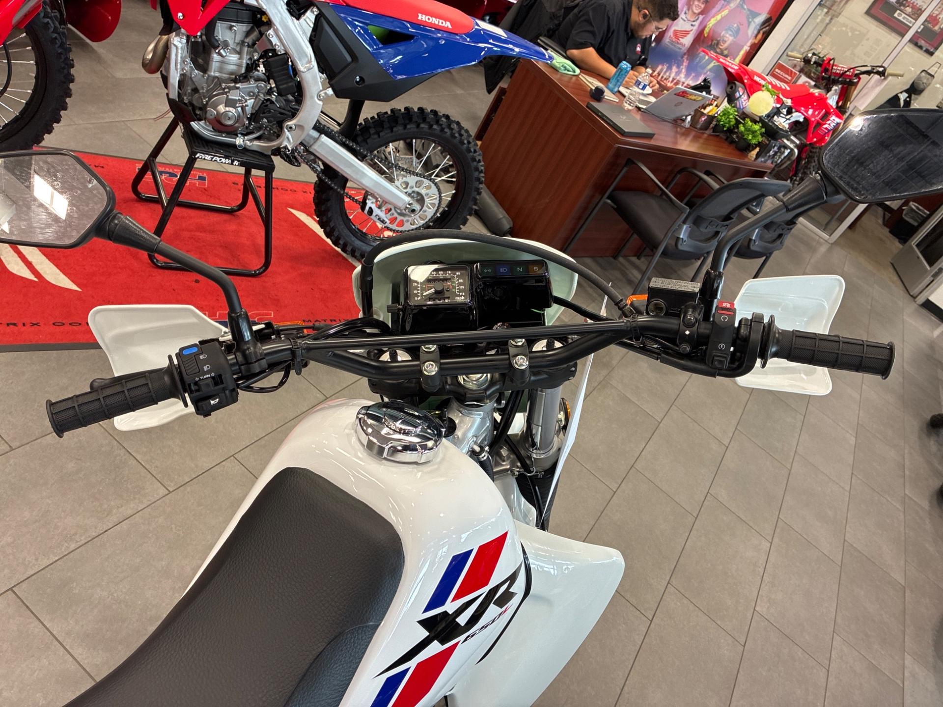 2025 Honda 2025 Honda XR650L - thumbnail 9