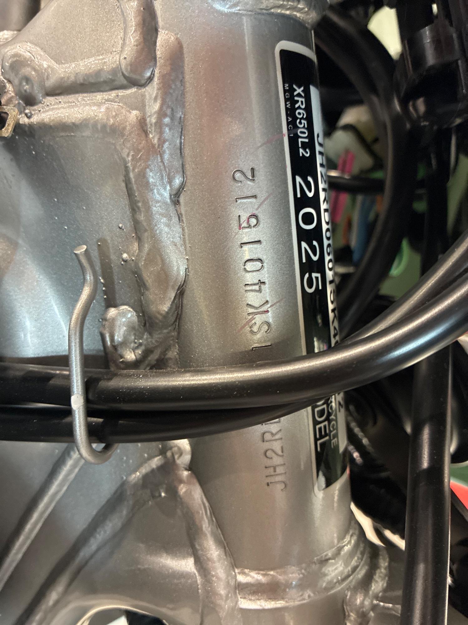 2025 Honda 2025 Honda XR650L - thumbnail 10