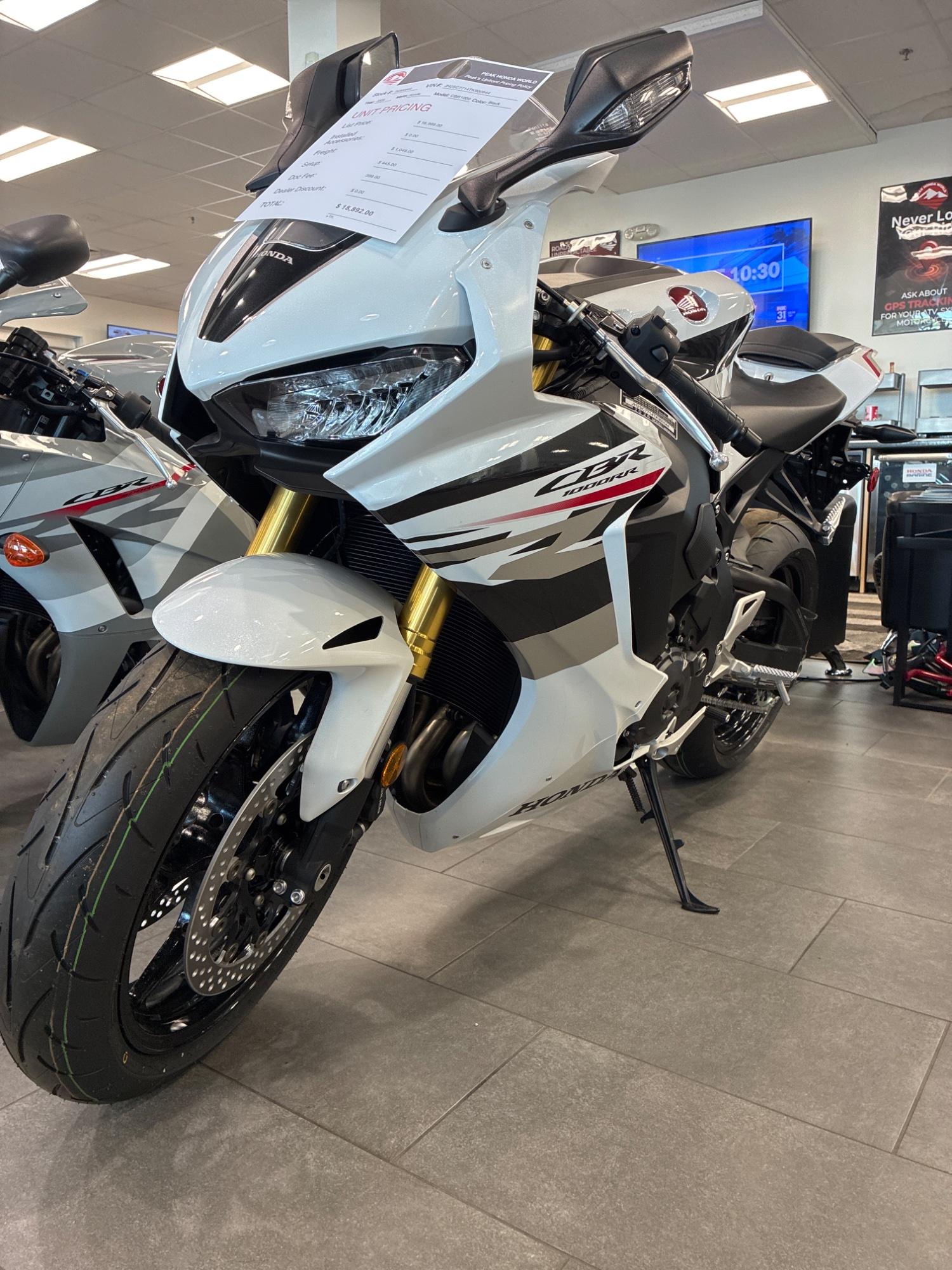 2026 Honda 2026 Honda CBR1000RR - thumbnail 2