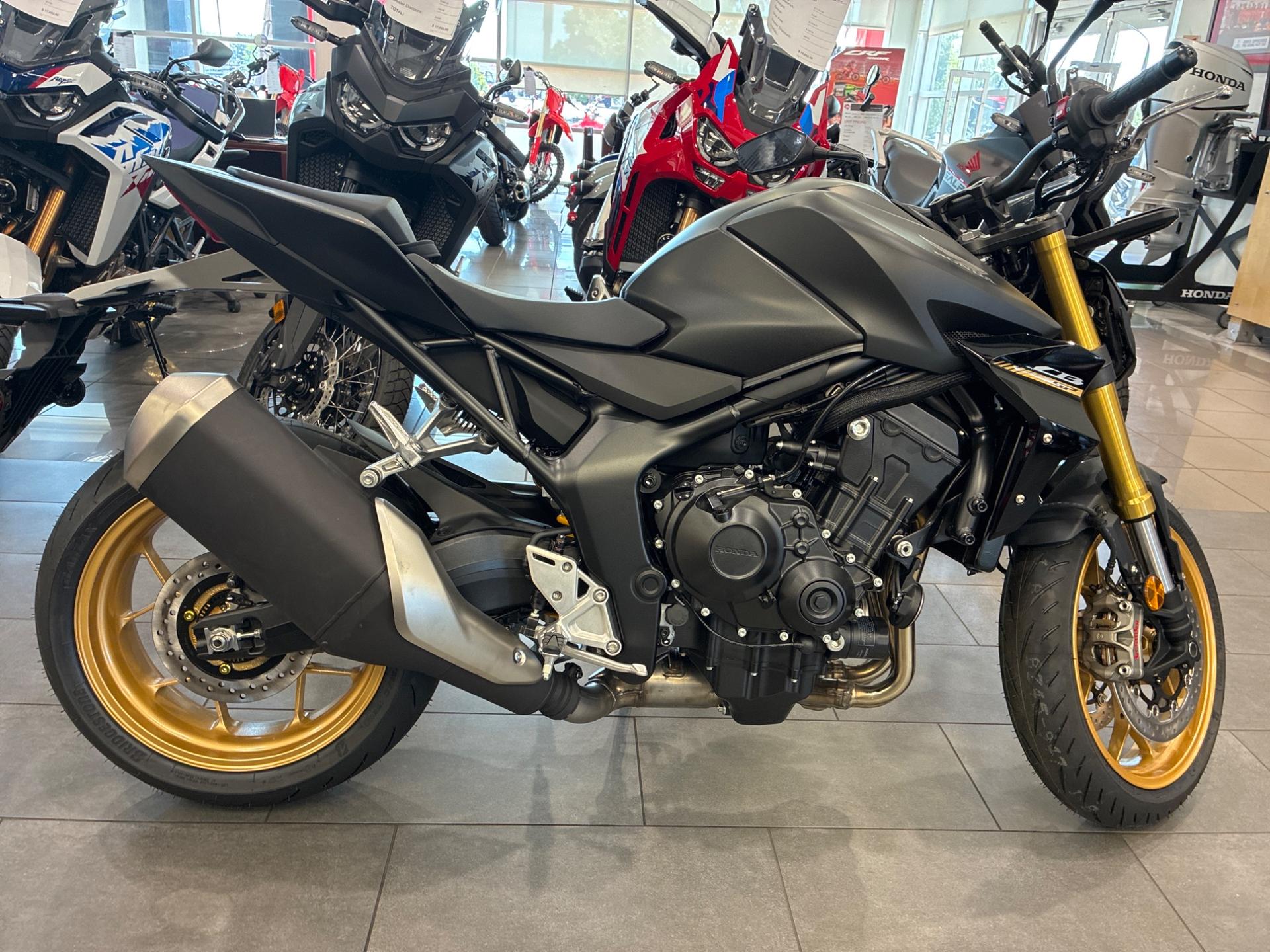 2026 Honda CB500 Hornet CB1000SPT