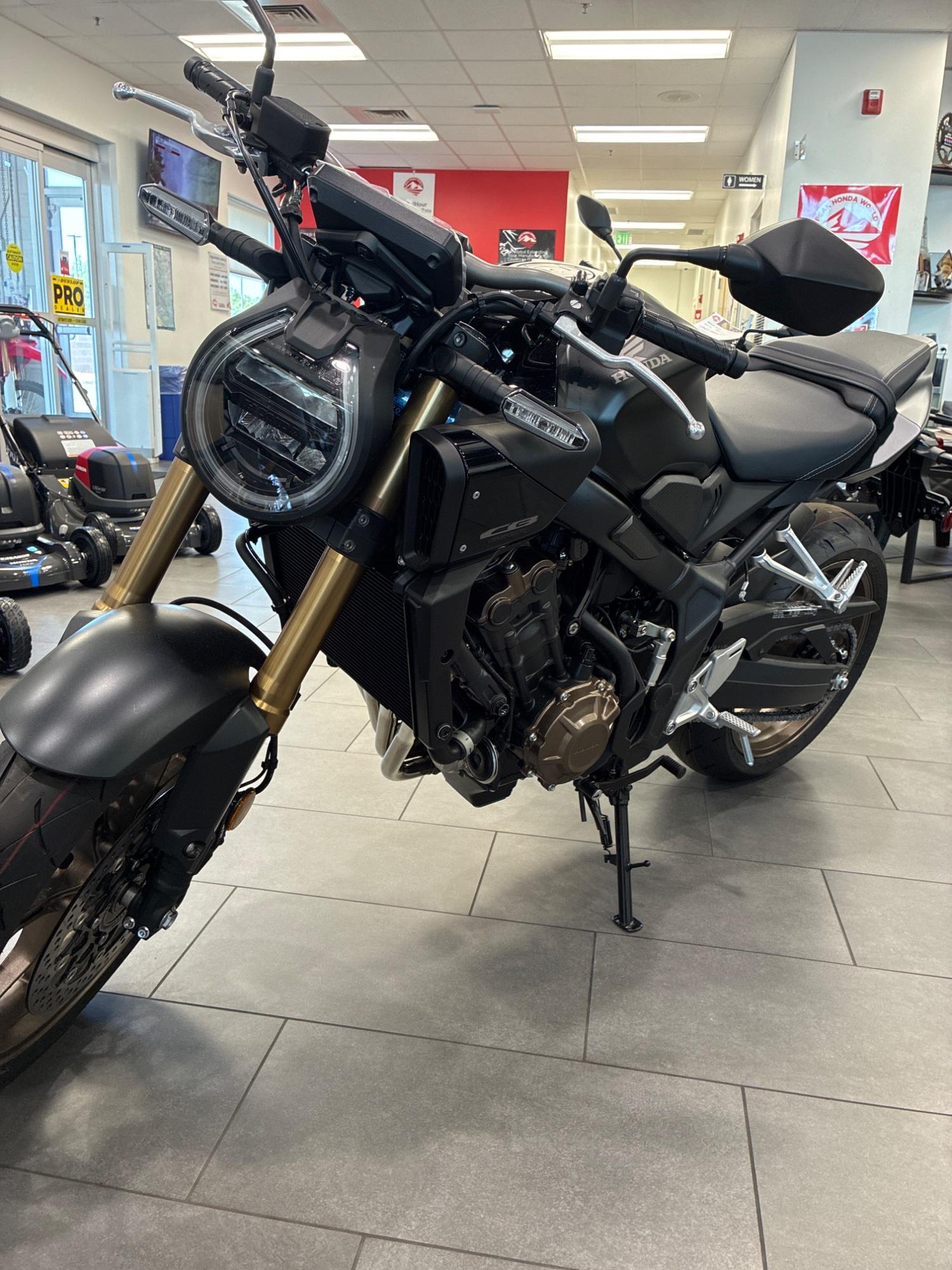 2026 Honda 2026 Honda CB650R - thumbnail 4
