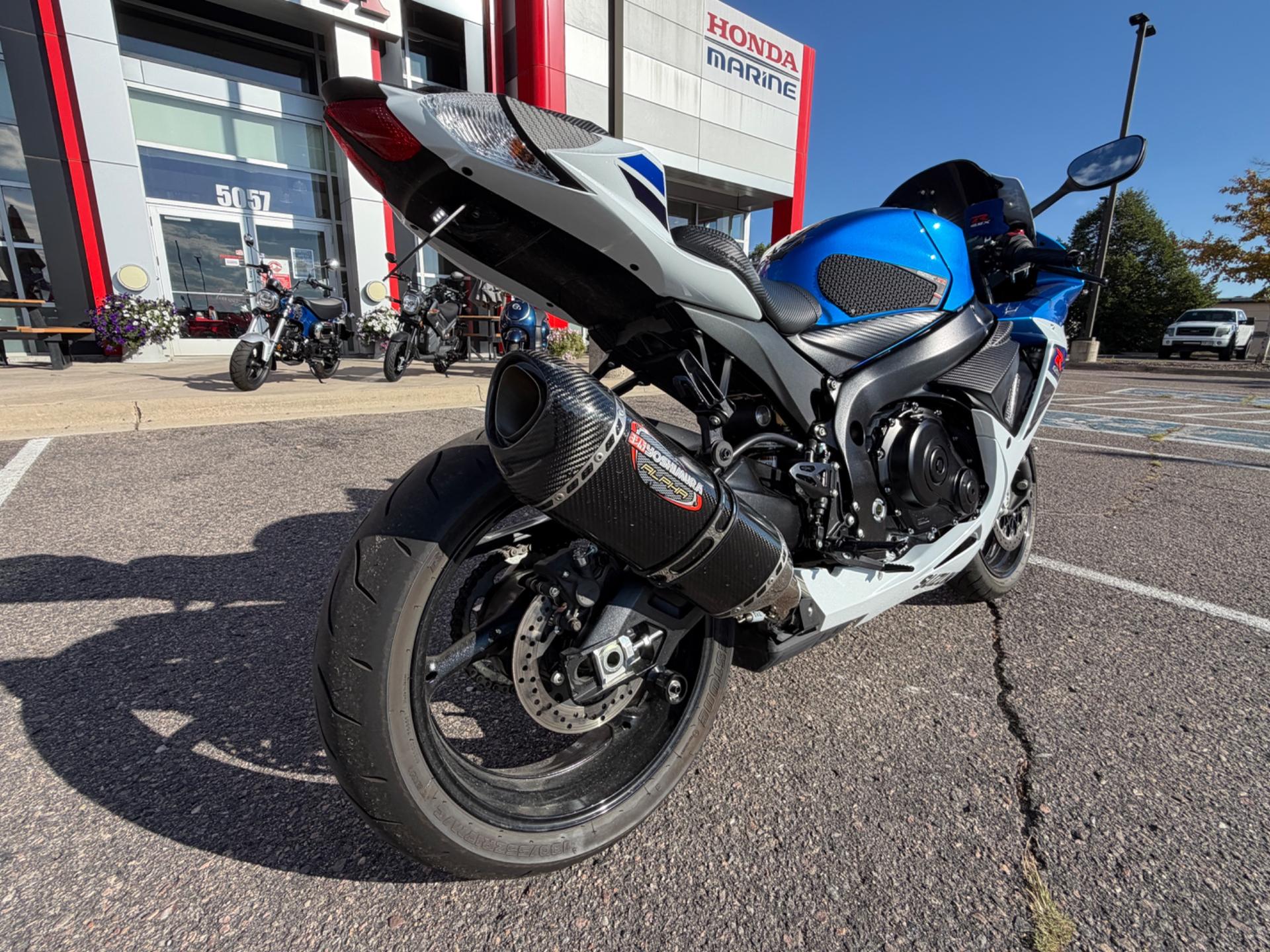 2025 Suzuki 2025 Suzuki GSX-R600 - thumbnail 2