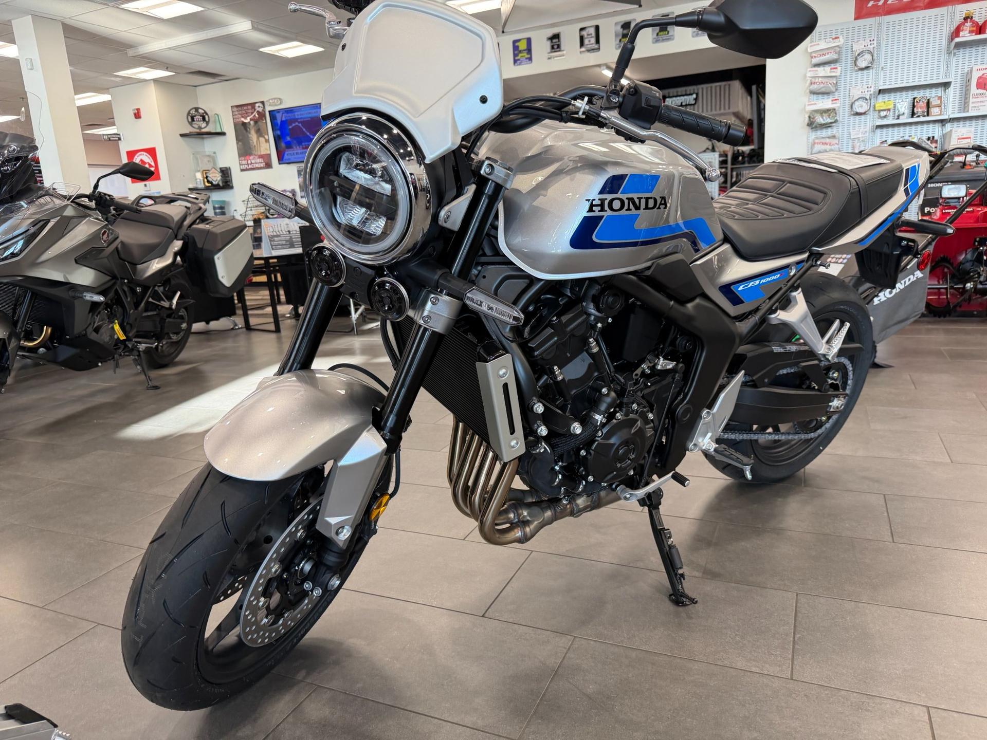 2026 Honda 2026 Honda CB1000F - thumbnail 2