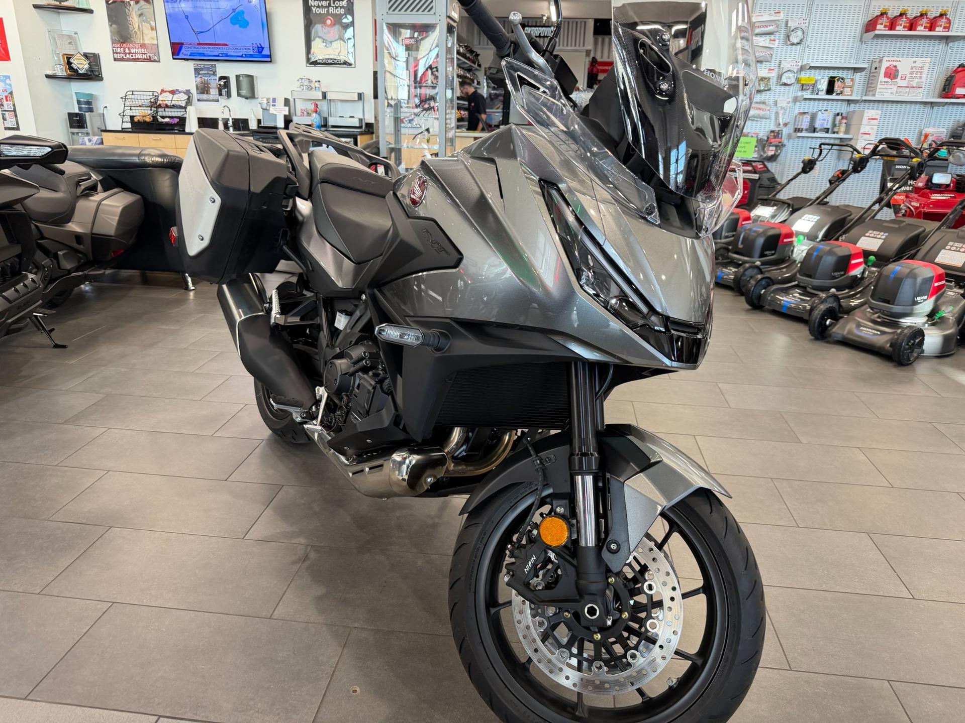2026 Honda 2026 Honda NT1100 DCT - thumbnail 6