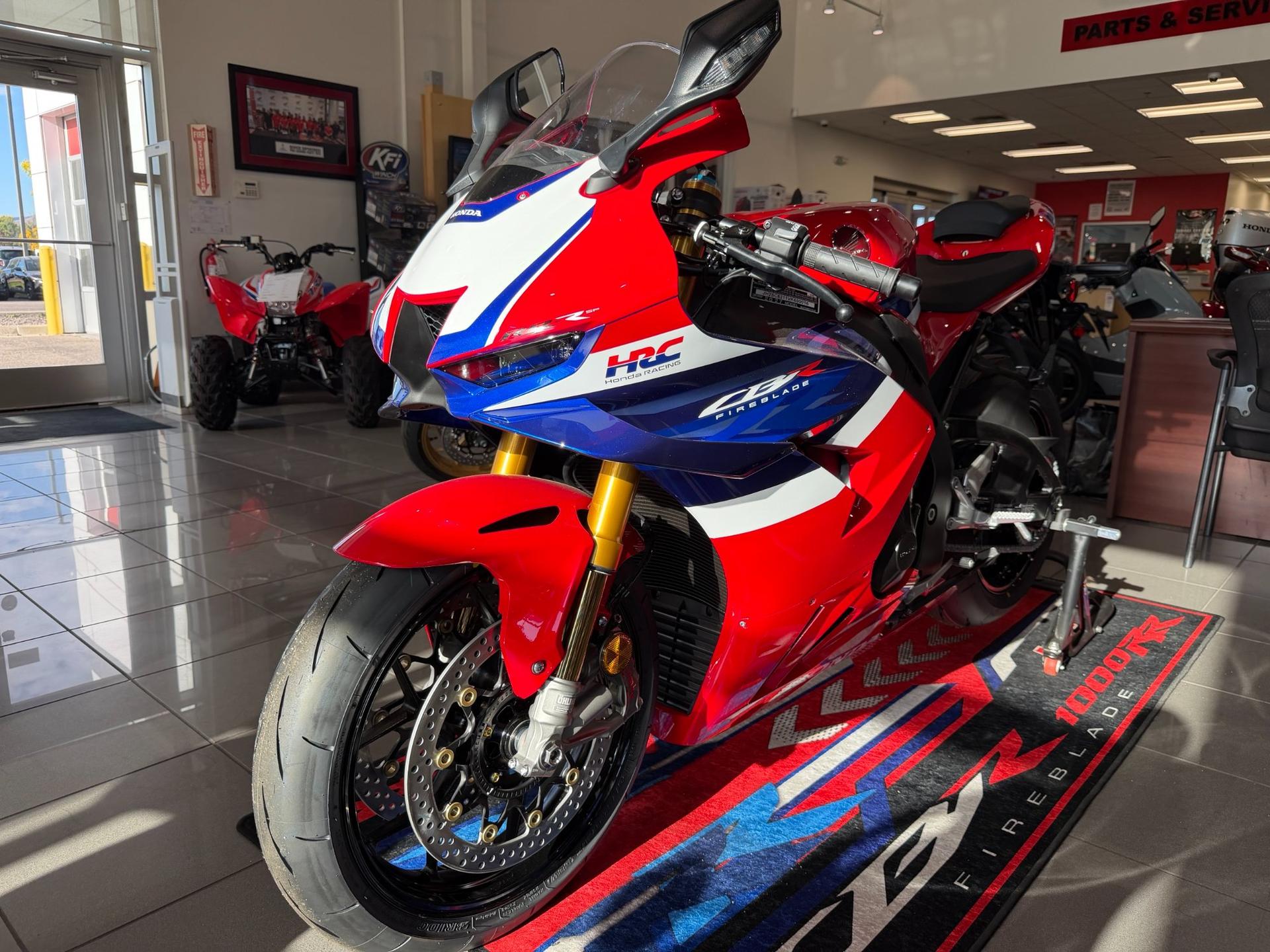2027 Honda 2027 Honda CBR1000RR-R Fireblade SP - thumbnail 5