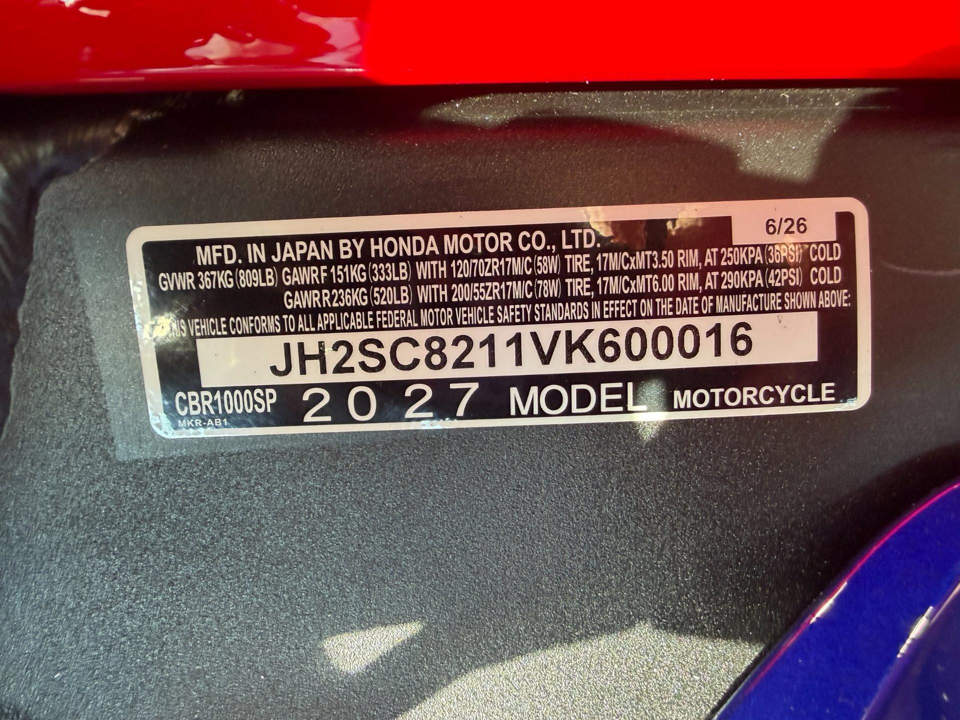 2027 Honda 2027 Honda CBR1000RR-R Fireblade SP - thumbnail 10