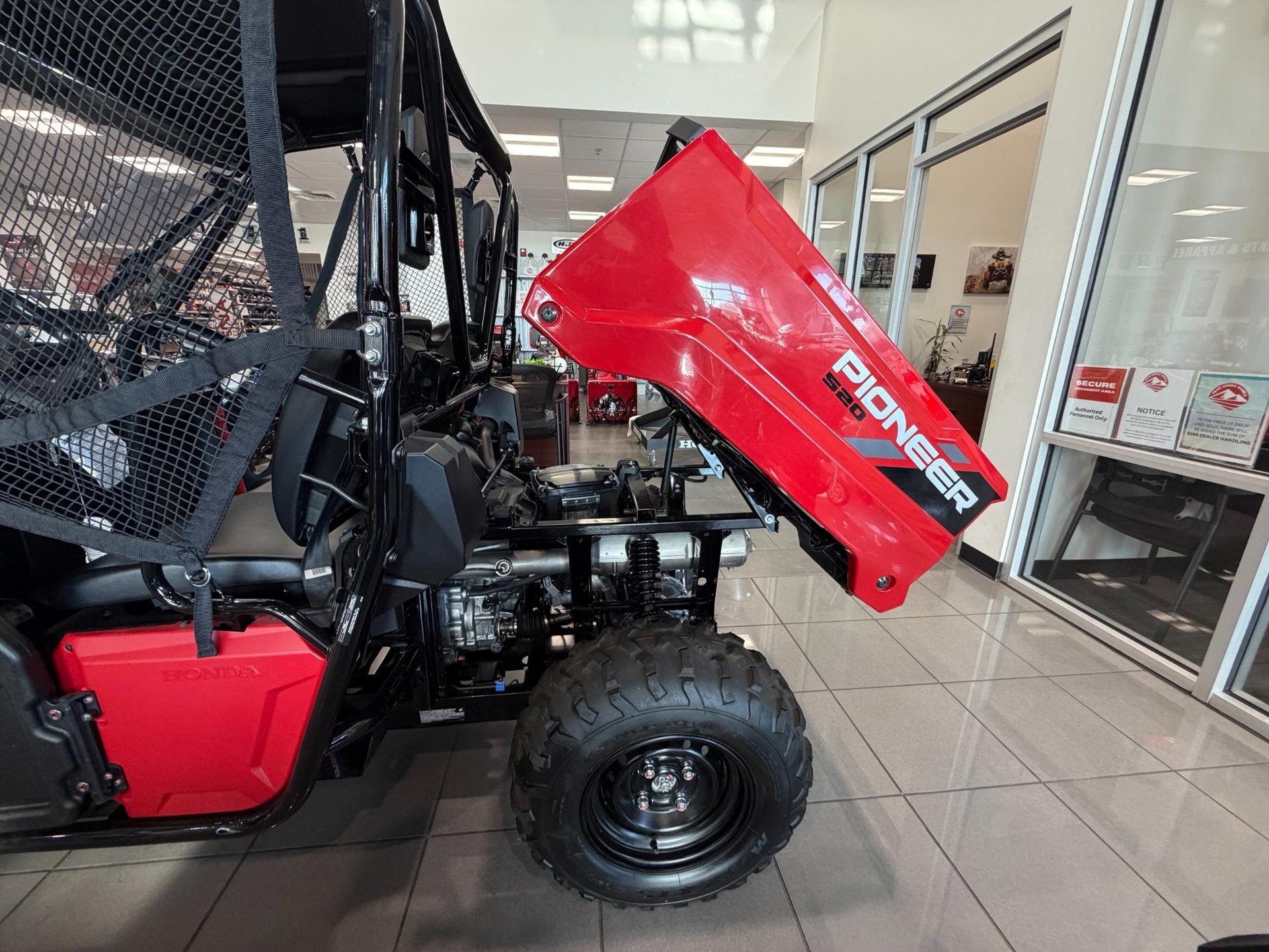 2026 Honda 2026 Honda Pioneer 520 - thumbnail 8