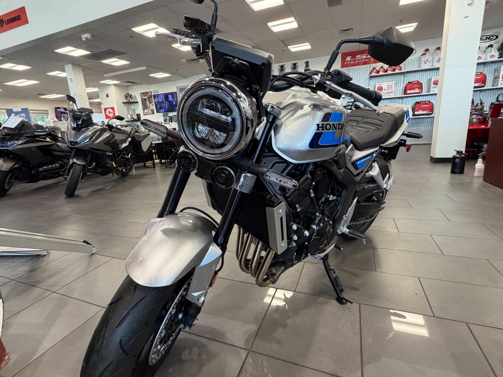 2026 Honda 2026 Honda CB1000FT - thumbnail 2
