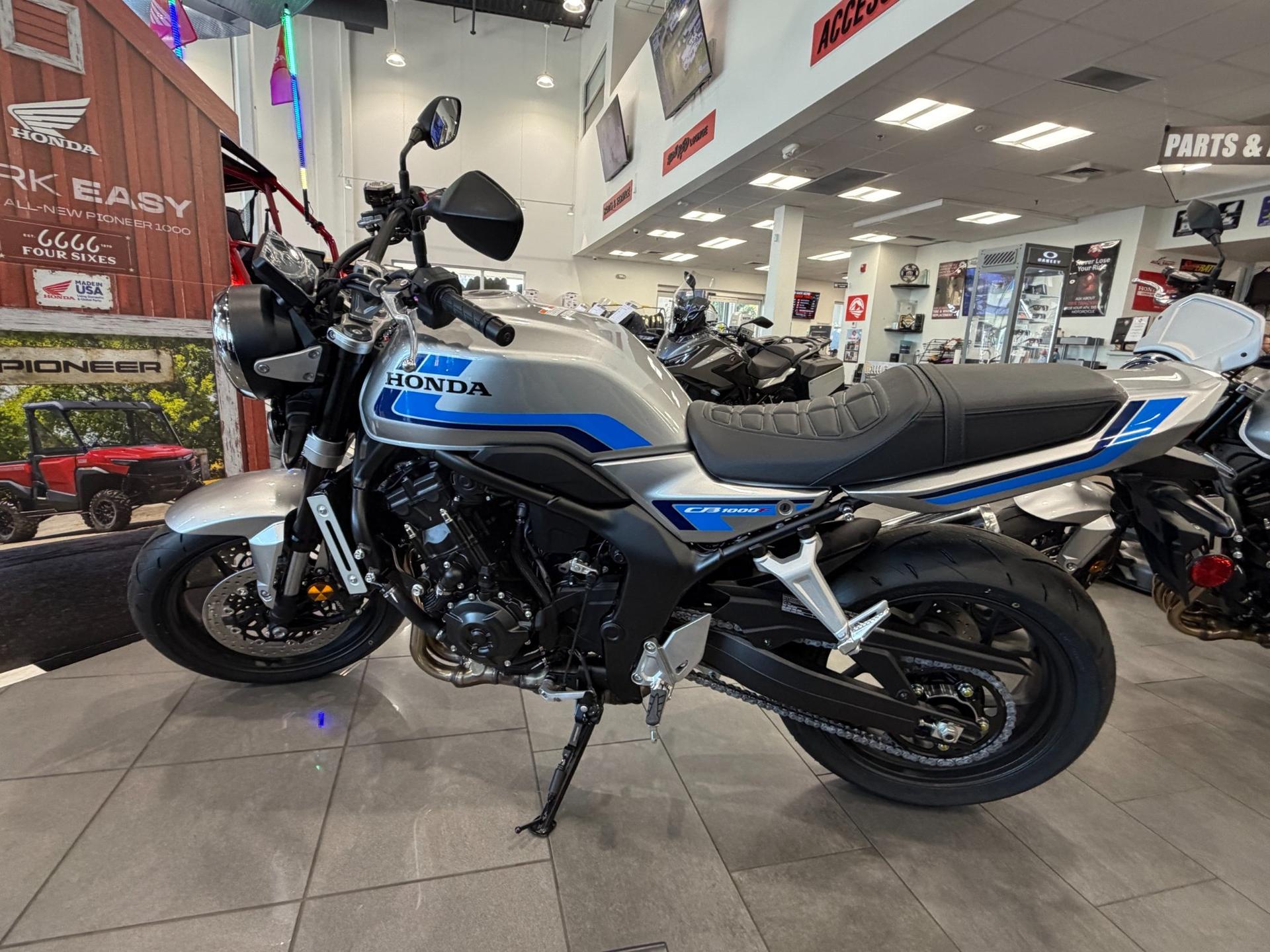 2026 Honda 2026 Honda CB1000FT - thumbnail 3
