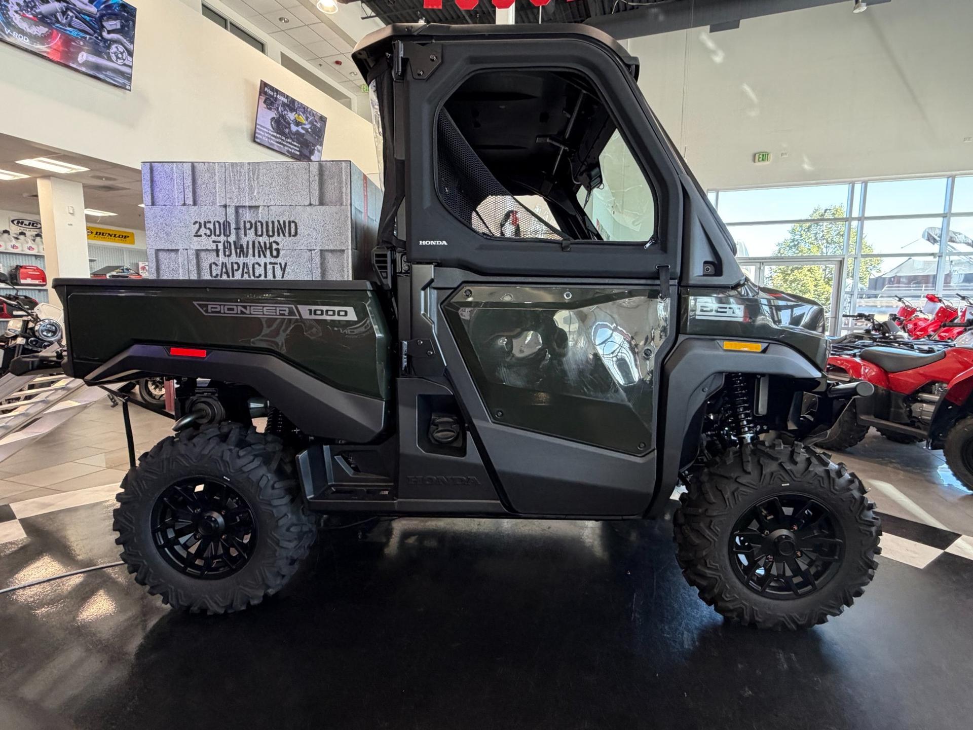 2026 Honda Pioneer 1000 SXS10M3DT