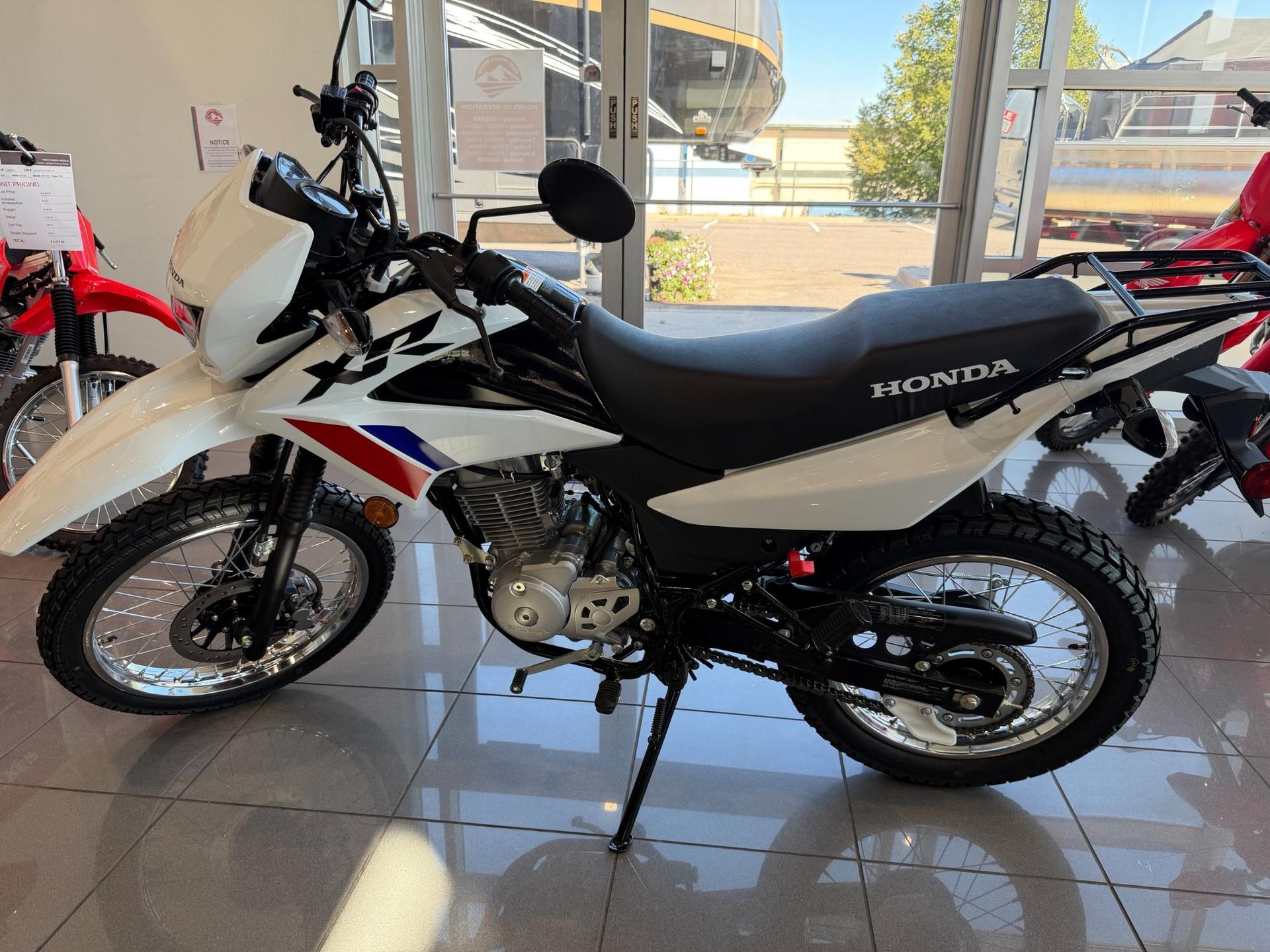 2026 Honda 2026 Honda XR150L - thumbnail 3