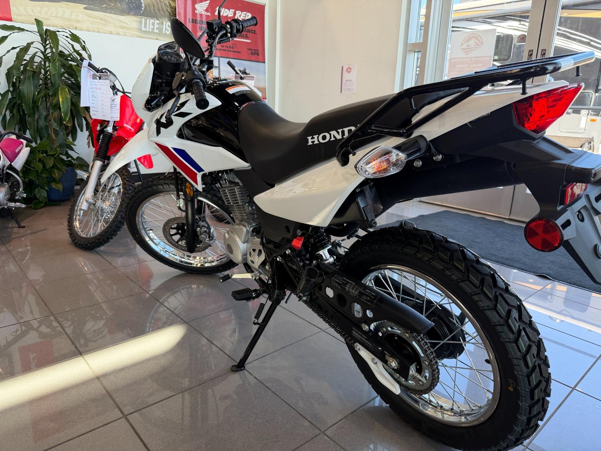 2026 Honda 2026 Honda XR150L - thumbnail 4