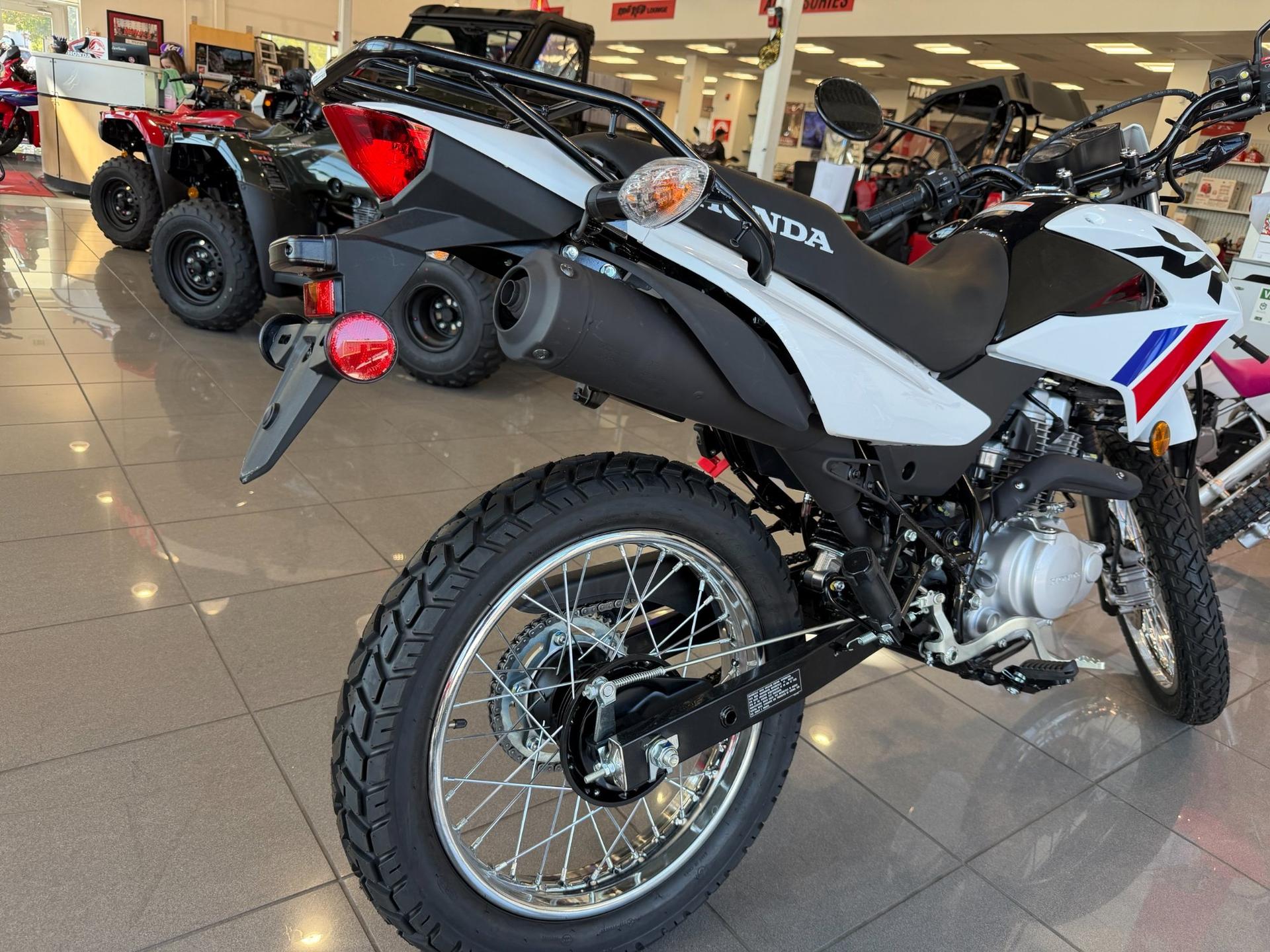 2026 Honda 2026 Honda XR150L - thumbnail 5