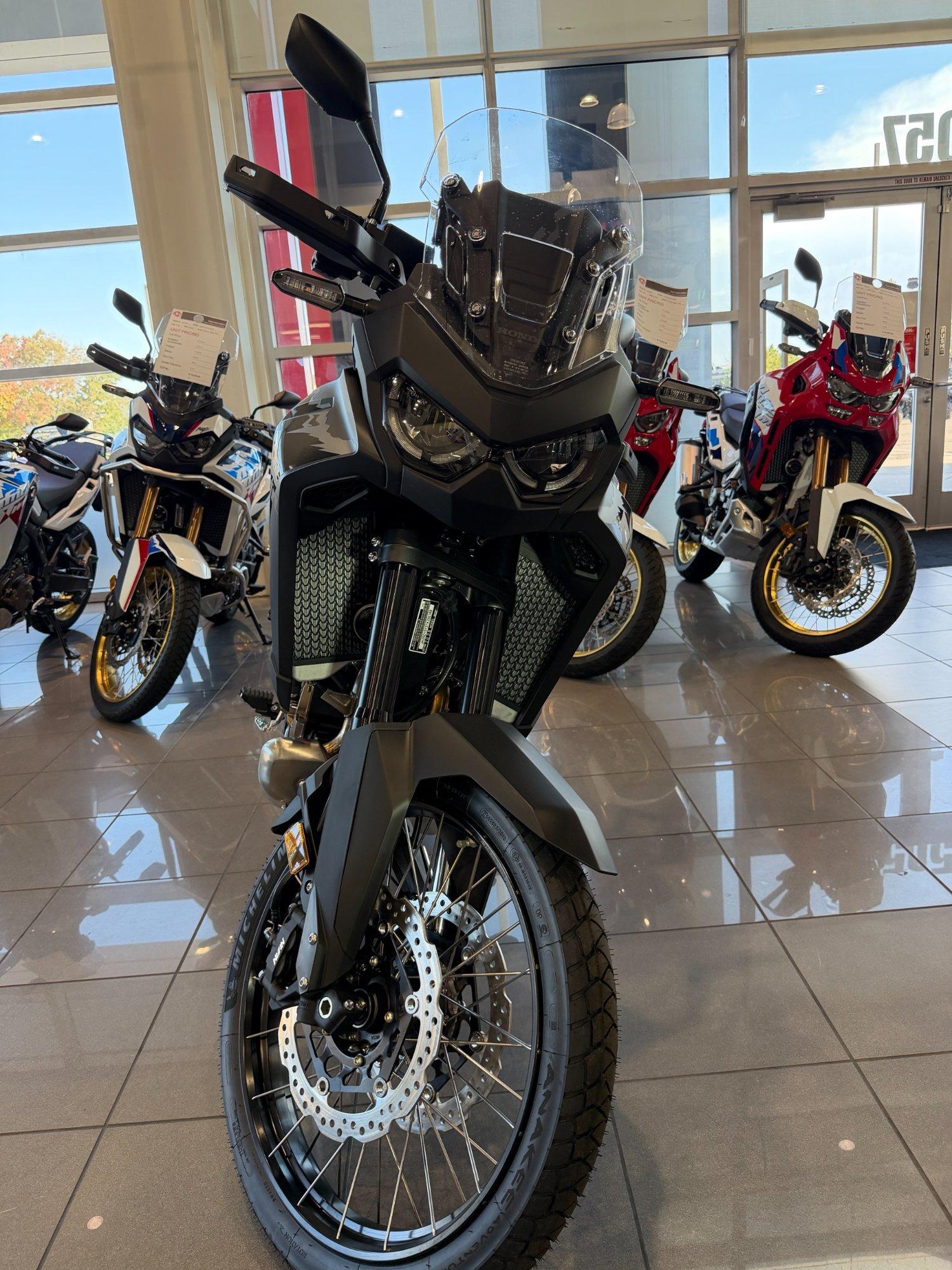 2026 Honda 2026 Honda Africa Twin - thumbnail 5
