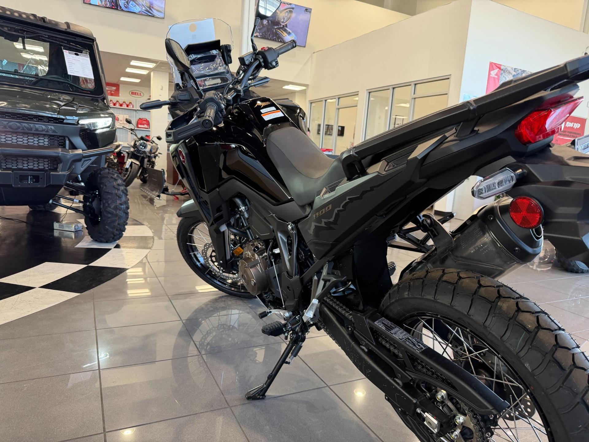 2026 Honda 2026 Honda Africa Twin - thumbnail 6