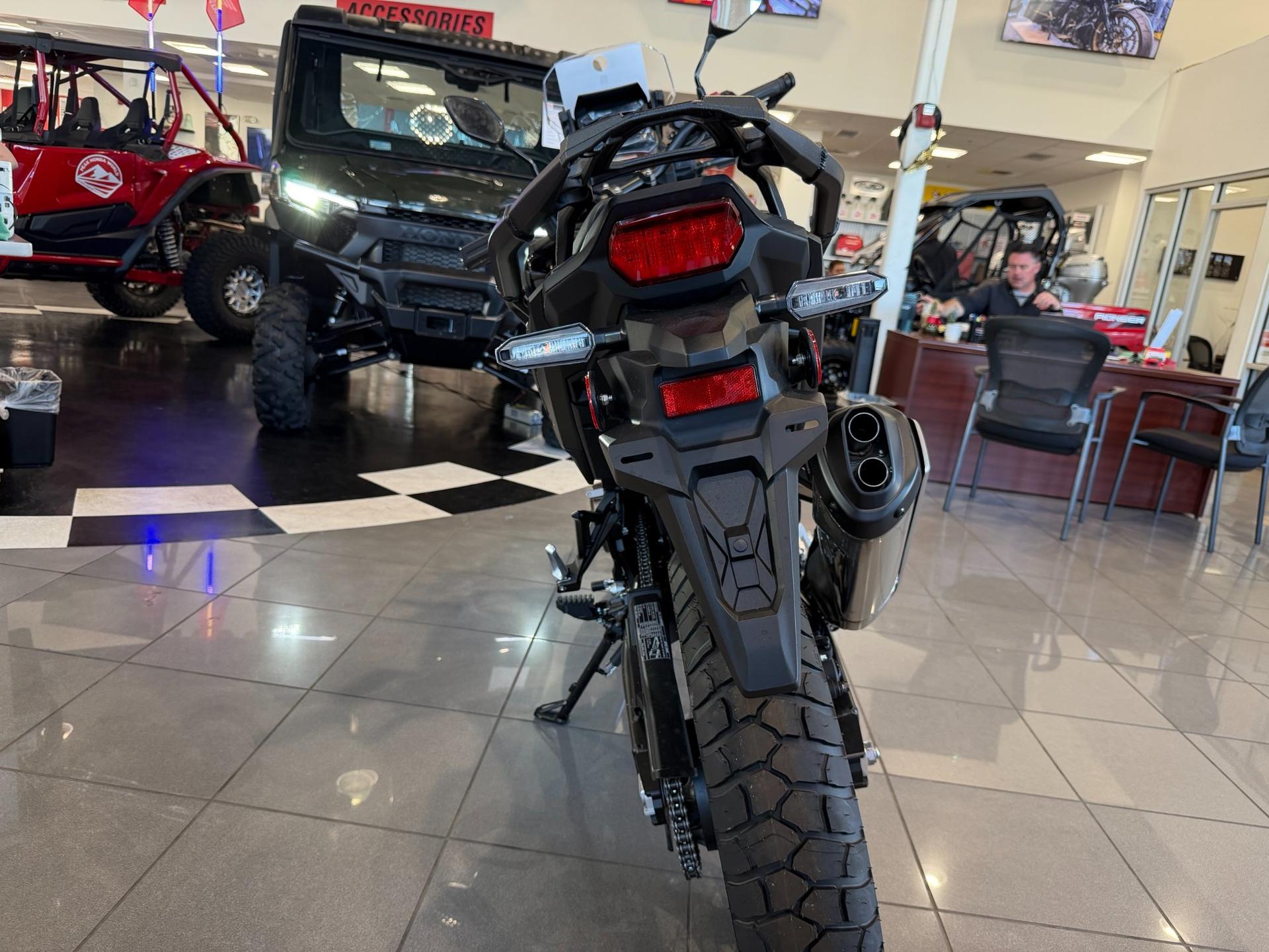 2026 Honda 2026 Honda Africa Twin - thumbnail 8