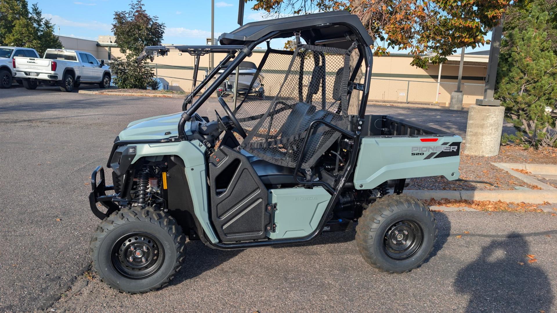2026 Honda 2026 Honda Pioneer 520 - thumbnail 4