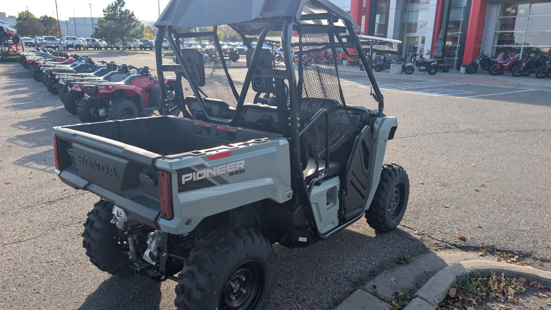2026 Honda 2026 Honda Pioneer 520 - thumbnail 6