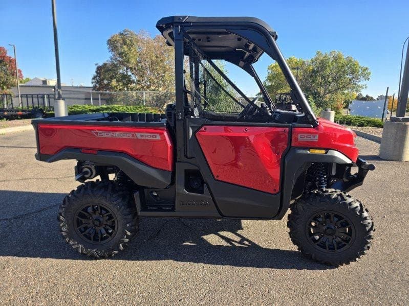 2026 Honda Pioneer 1000 Deluxe SXS10M3DT