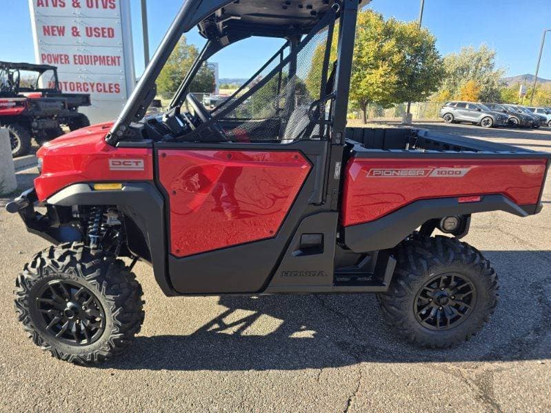 2026 Honda 2026 Honda Pioneer 1000 Deluxe - thumbnail 3