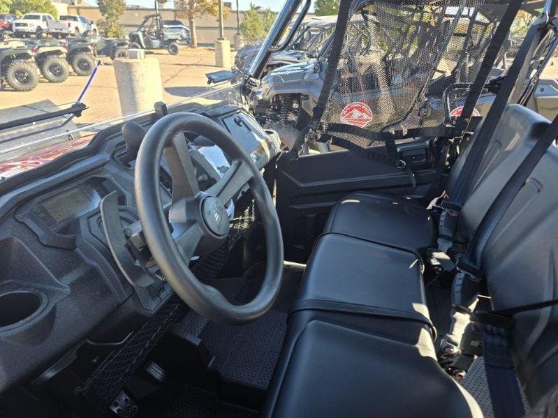 2025 Honda 2025 Honda Pioneer 1000-6 Deluxe Crew - thumbnail 9