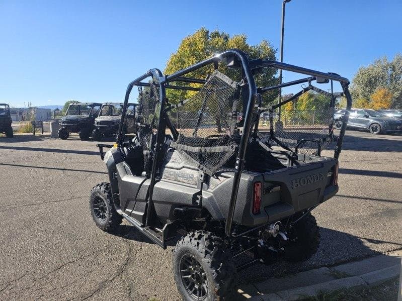 2027 Honda 2027 Honda Pioneer 700 - thumbnail 6