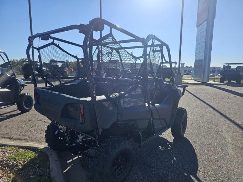 2027 Honda 2027 Honda Pioneer 700 - thumbnail 7