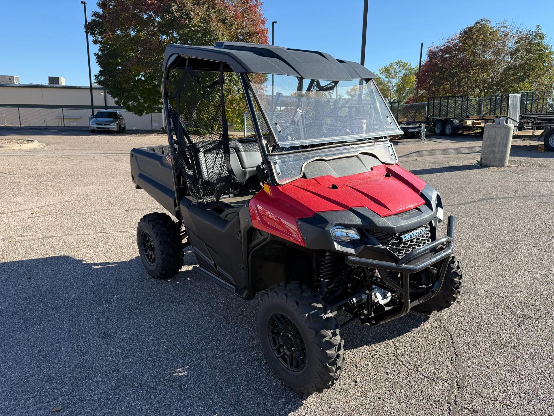 2026 Honda 2026 Honda Pioneer 700 Deluxe - thumbnail 16