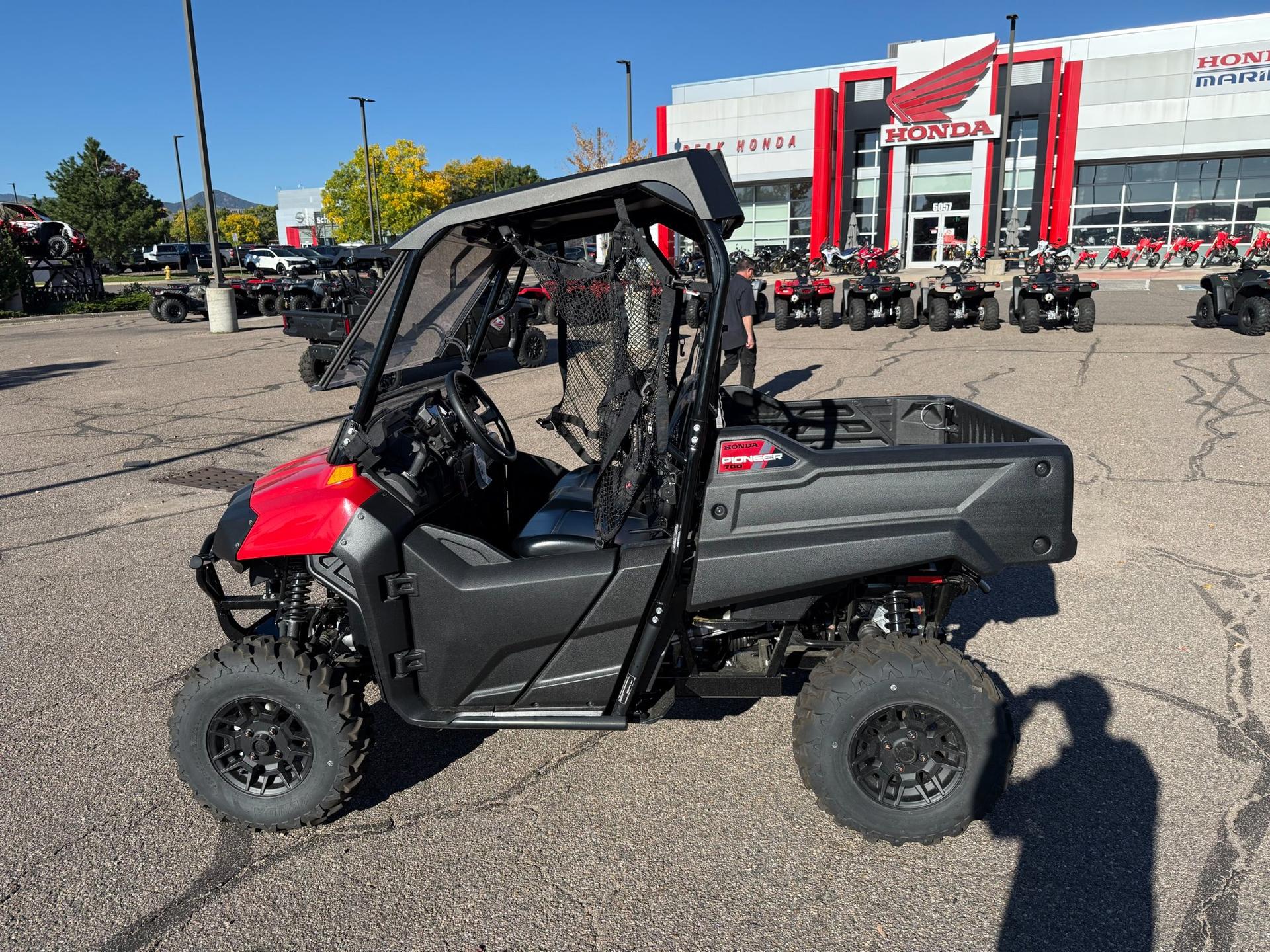 2026 Honda 2026 Honda Pioneer 700 Deluxe - thumbnail 17