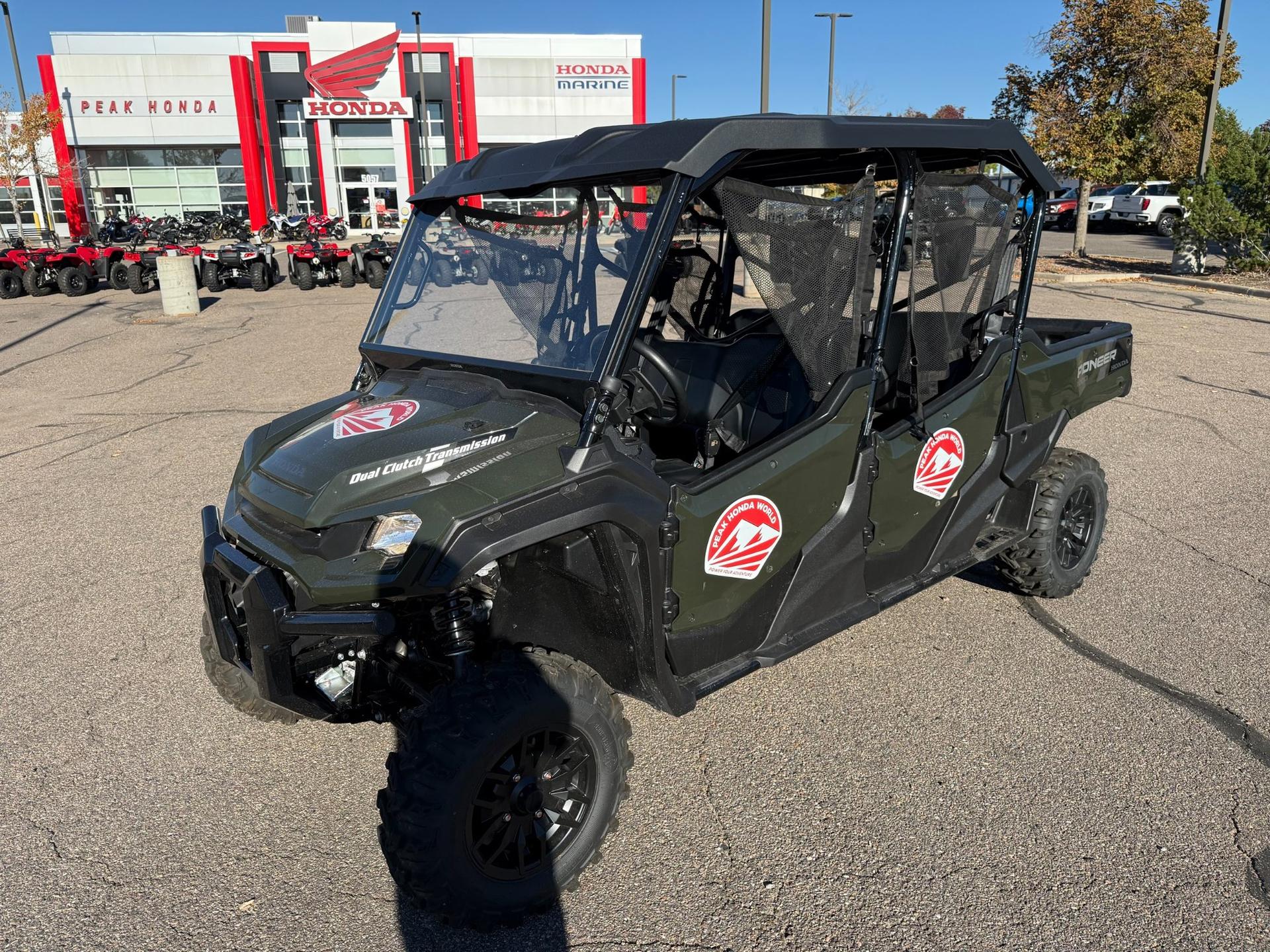 2025 Honda 2025 Honda Pioneer 1000-6 Deluxe Crew - thumbnail 9