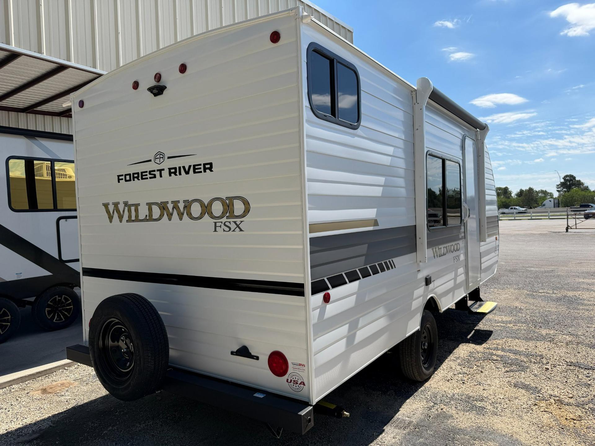 2027 Forest River 2027 Forest River WILDWOOD - thumbnail 2