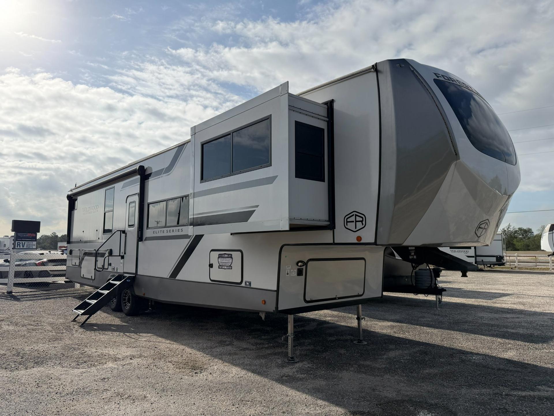 2026 Forest River Wildwood Heritage Glen Elite Series 36FL