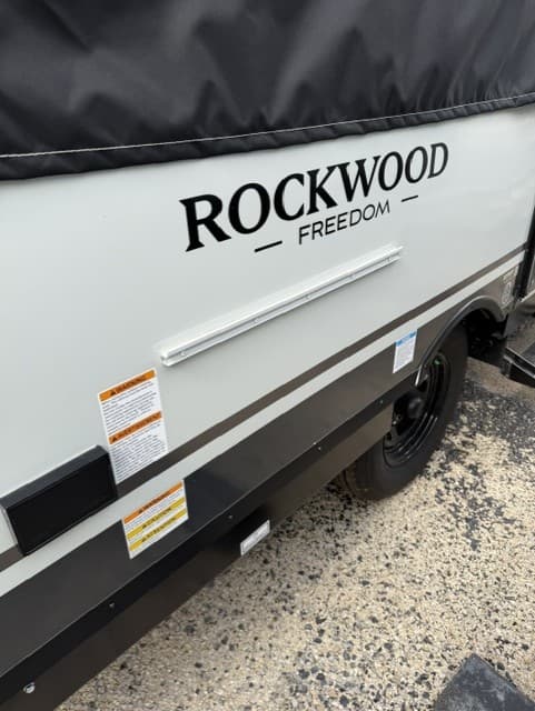 2027 Forest River 2027 Forest River Rockwood Freedom Series - thumbnail 16
