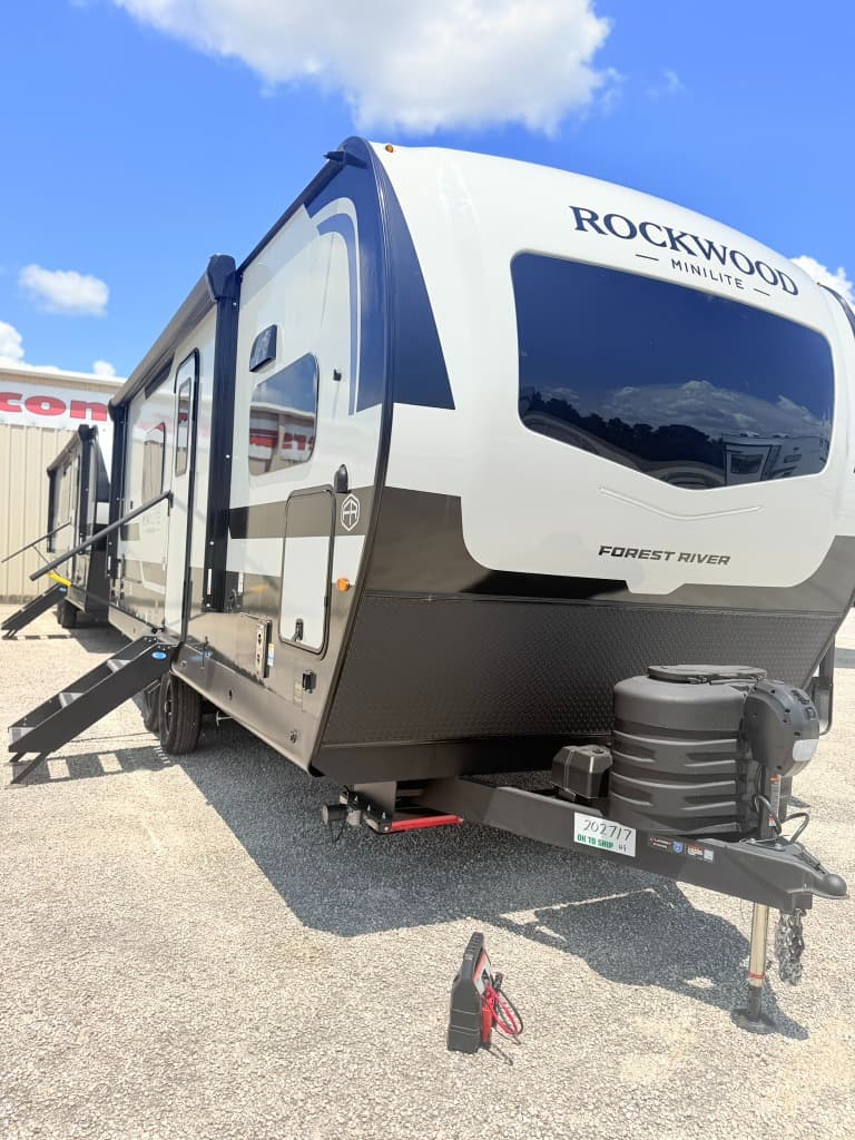 2027 Forest River Rockwood Mini Lite 2523MBR