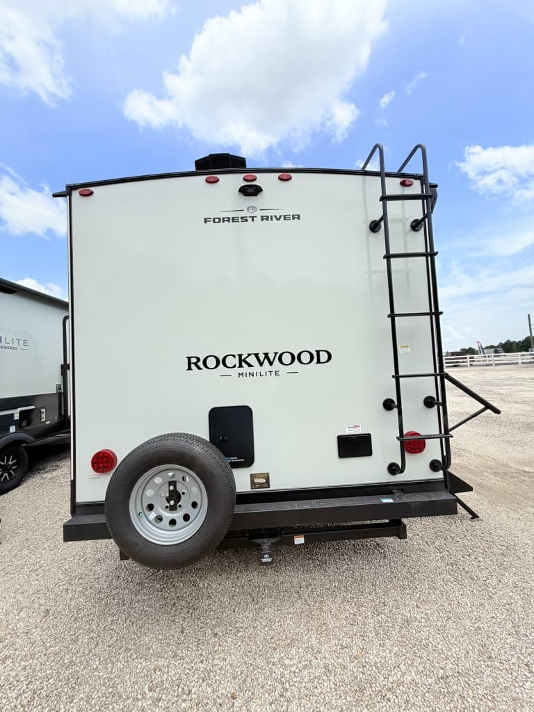 2027 Forest River 2027 Forest River Rockwood Mini Lite - thumbnail 4