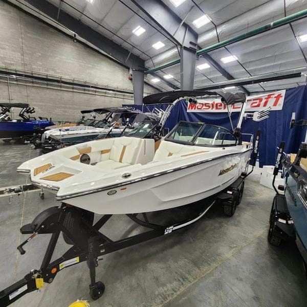 2024 MasterCraft 2024 MasterCraft XT22 - thumbnail 7