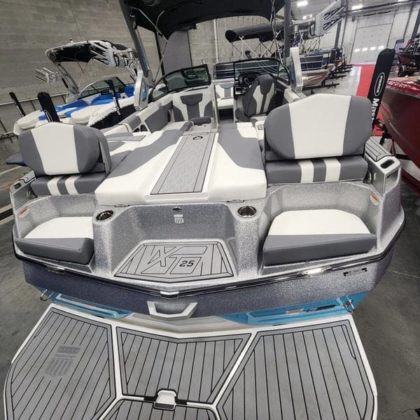 2024 MasterCraft 2024 MasterCraft XT25 - thumbnail 8
