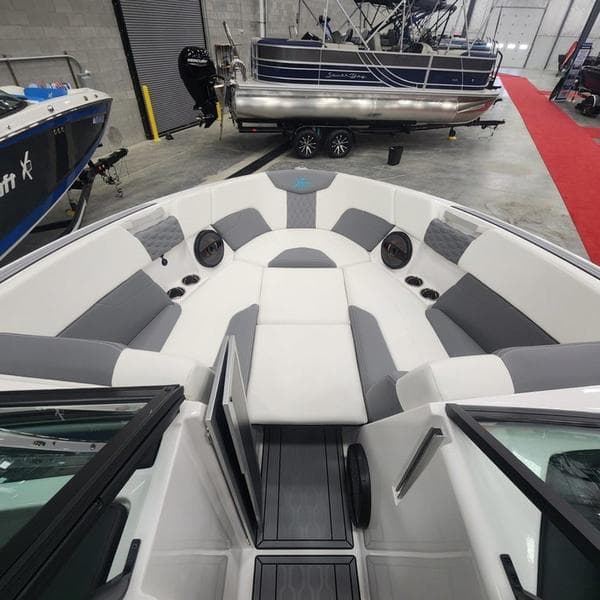 2024 MasterCraft 2024 MasterCraft XT25 - thumbnail 14