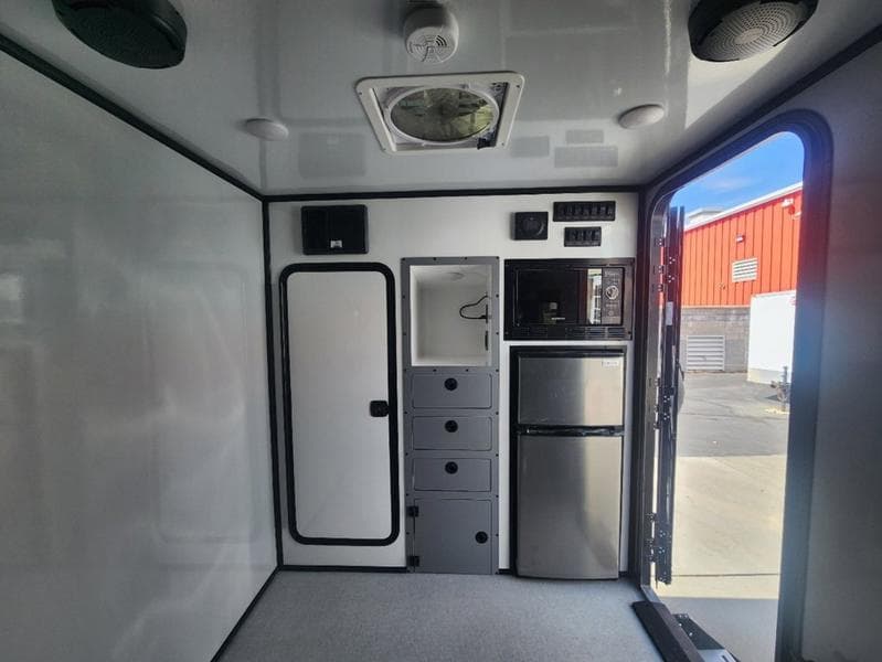 2023 Encore RV 2023 Encore RV Rogue - thumbnail 9