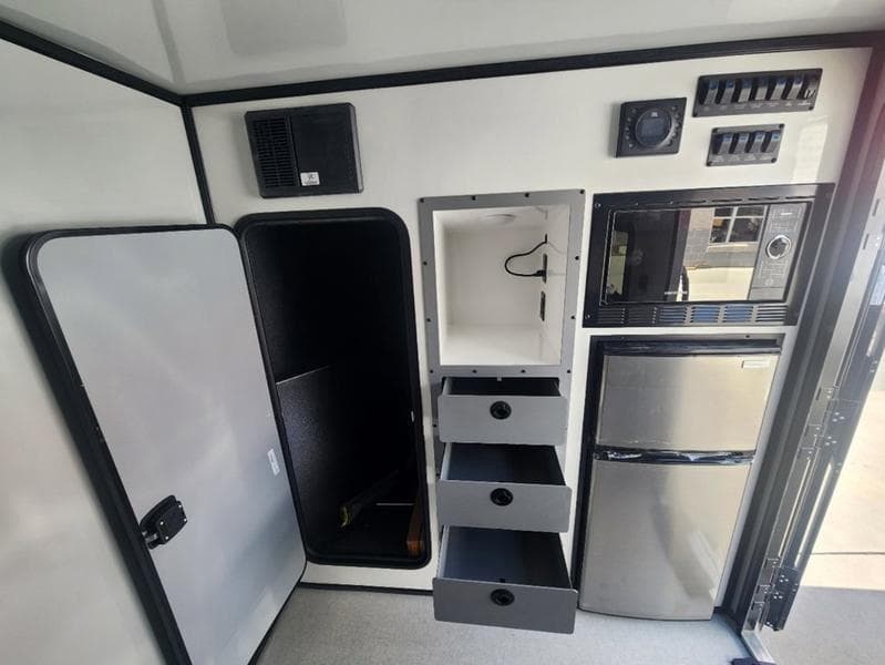 2023 Encore RV 2023 Encore RV Rogue - thumbnail 11