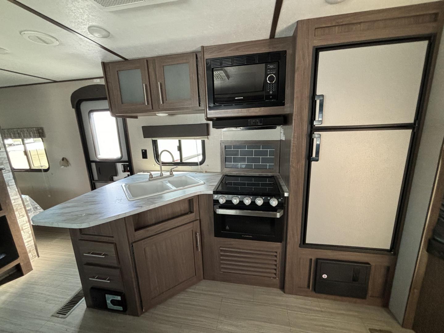 2020 Keystone RV 2020 Keystone RV Hideout - thumbnail 10