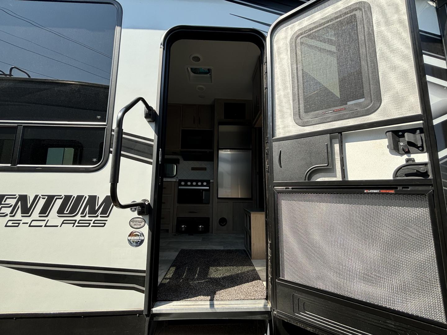 2024 Grand Design 2024 Grand Design Momentum - thumbnail 6