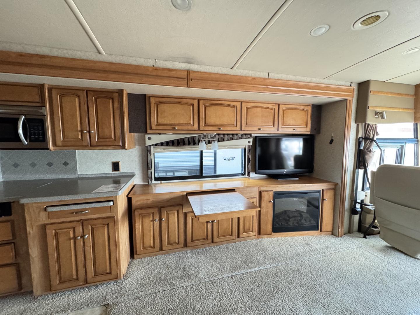 2010 Winnebago 2010 Winnebago Adventurer - thumbnail 7