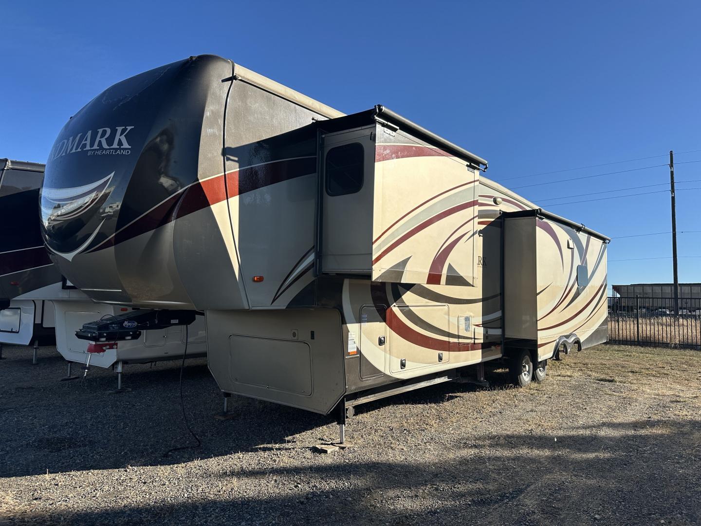 2015 Heartland 2015 Heartland Landmark - thumbnail 3