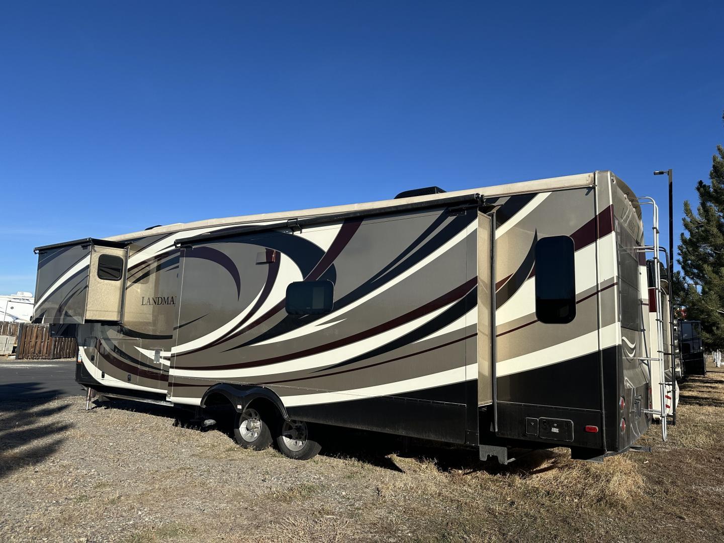 2015 Heartland 2015 Heartland Landmark - thumbnail 4
