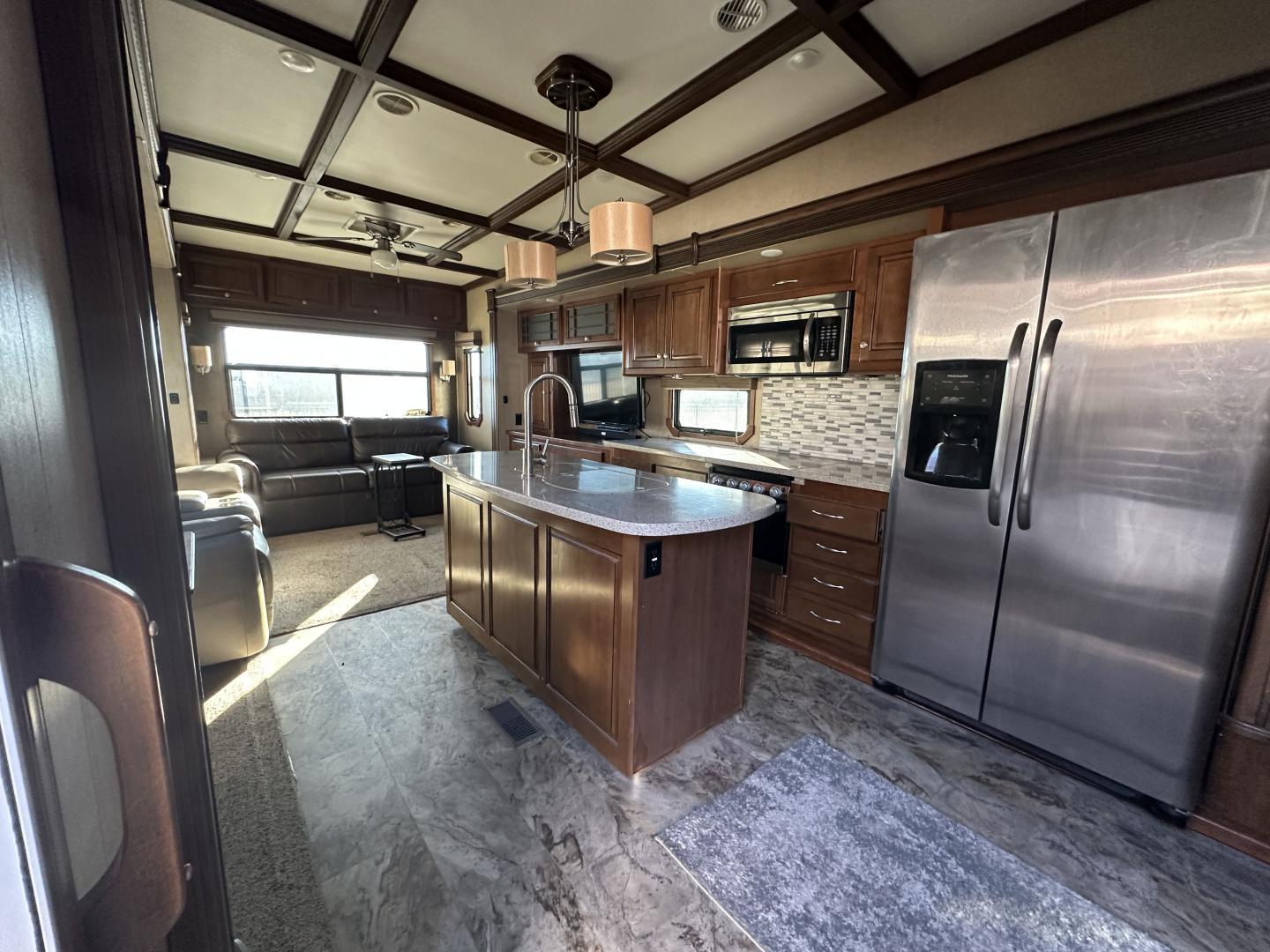 2015 Heartland 2015 Heartland Landmark - thumbnail 12