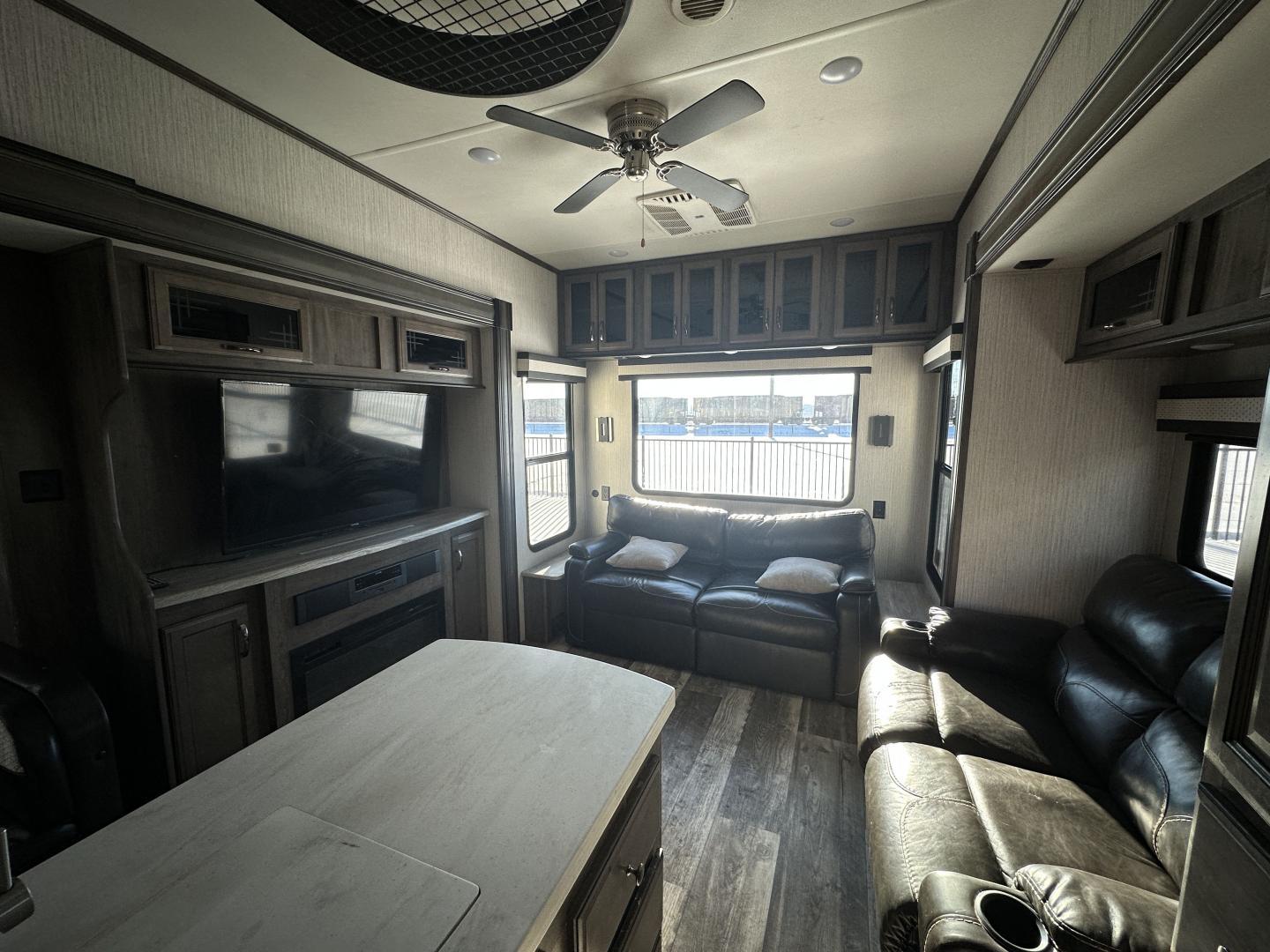 2021 Forest River RV 2021 Forest River RV Sandpiper - thumbnail 17