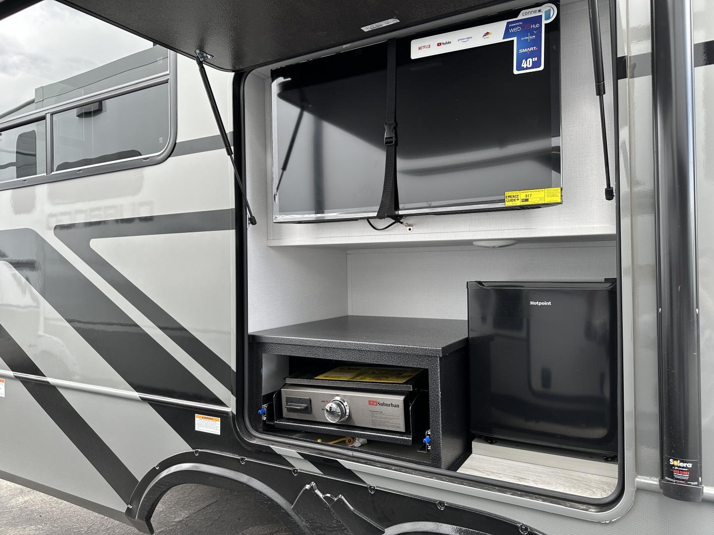 2025 Keystone RV 2025 Keystone RV Montana - thumbnail 5