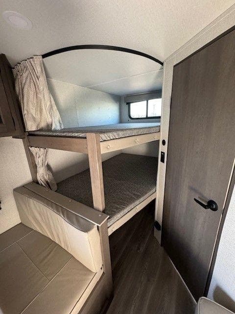 2024 Grand Design 2024 Grand Design Transcend - thumbnail 13